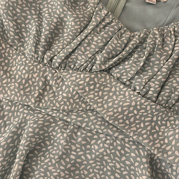 Shero romper - Picture 3 of 4